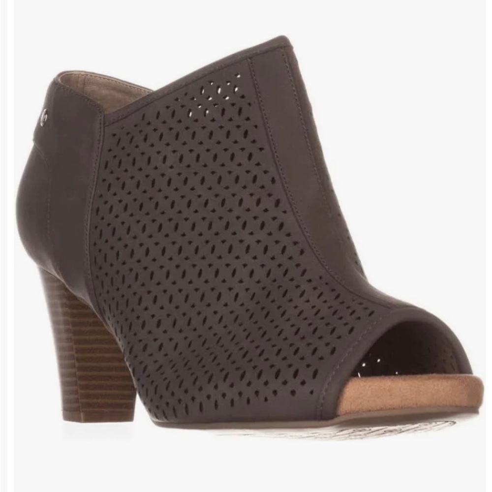 Giani Bernini Peep Toe Shooties